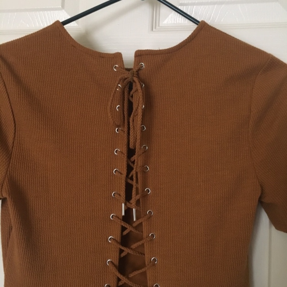 LACE UP BACK DRESS - Picture 4 of 5